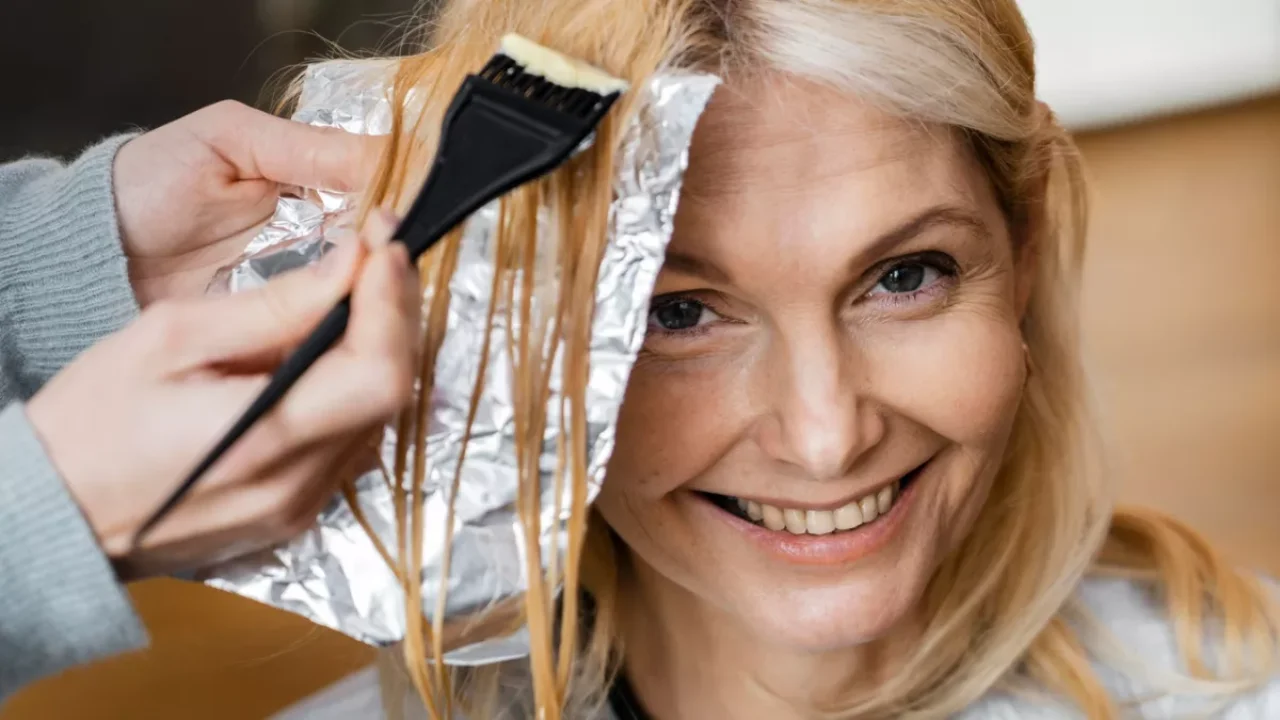 Gray Hair Blending Trend